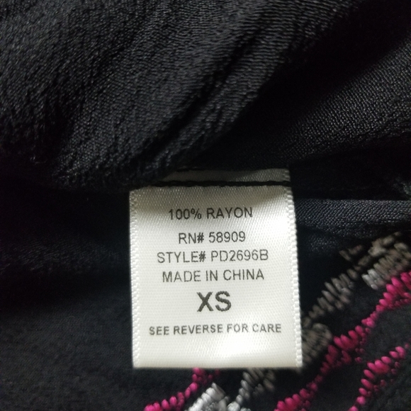 Gibson Latimer embroidered top size XS NWT - Picture 6 of 7